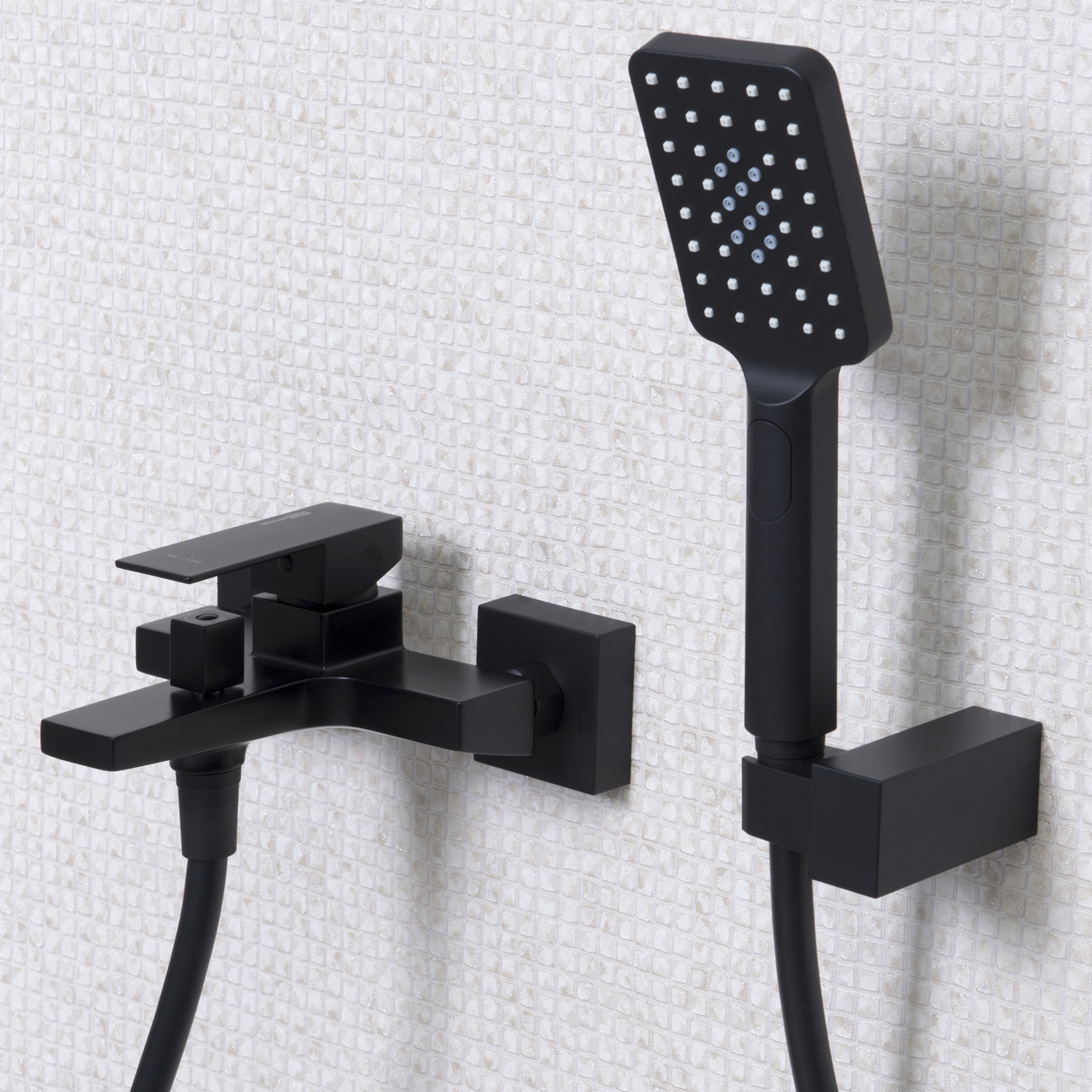 Смеситель одноручный, Латунь, для ванны короткий Abens 2000