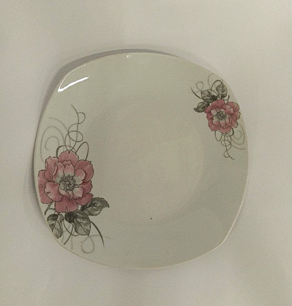 Тарелка обеденная квадратная d.8, 200мм (9001 Пион)