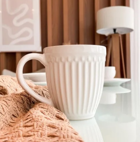 Кружка 350гр керам. рифлен. белая